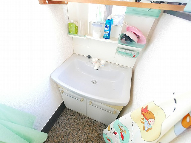 田中町店舗の内装