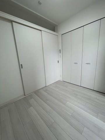 セオリー天神橋アベニールの居間・リビング|ゆったり過ごせる居間です