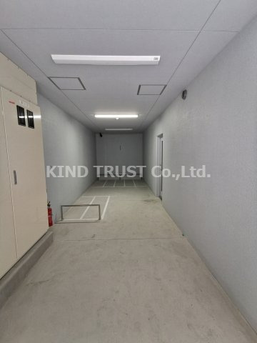 セオリー天神橋アベニールのロビー|ゆとりのあるロビーです