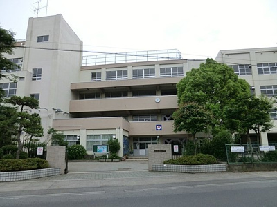 市川市立富美浜小学校まで900m