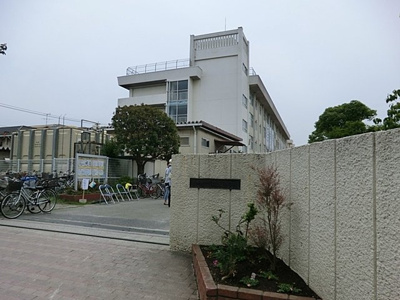 市川市立福栄中学校まで600m