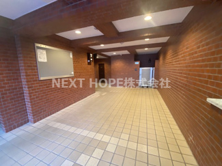 【エントランス】 | お掃除の行き届いたエントランスです♪