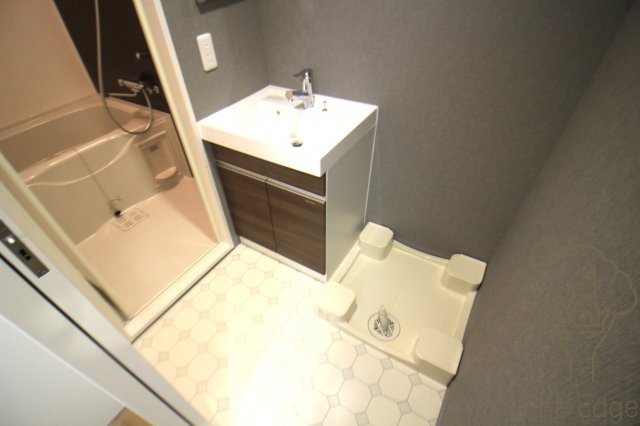 BROAD新うめきたRESIDENCEの洗面所
