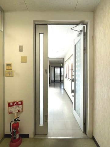 スズヤビルのその他|事務所入口