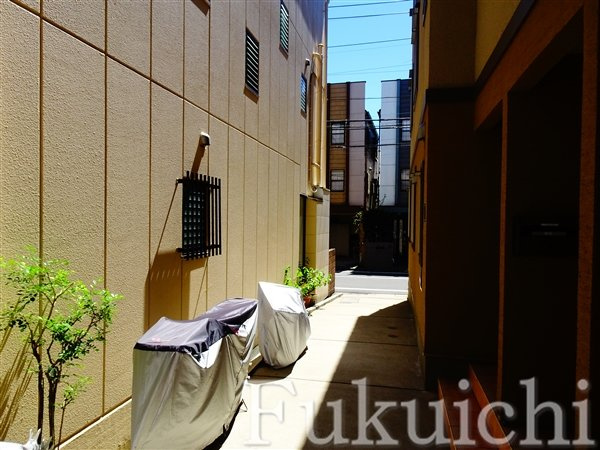 ハピネスハセガワのエントランス