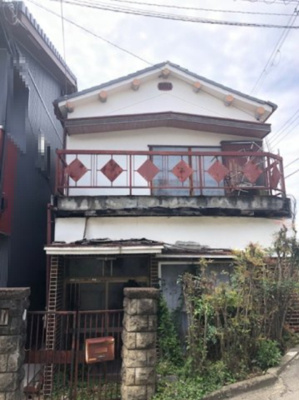 【外観】 | 富田林市青葉丘　古家付土地 | 整った地形なので、敷地全体をご活用いただけます！現地へご案内いたしますので、お気軽にお電話下さい。