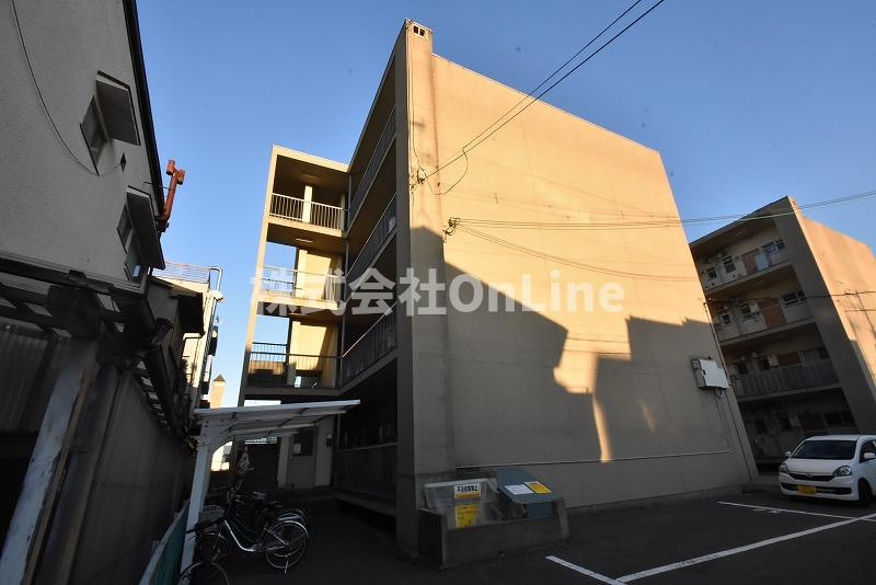 門野マンションA棟の外観