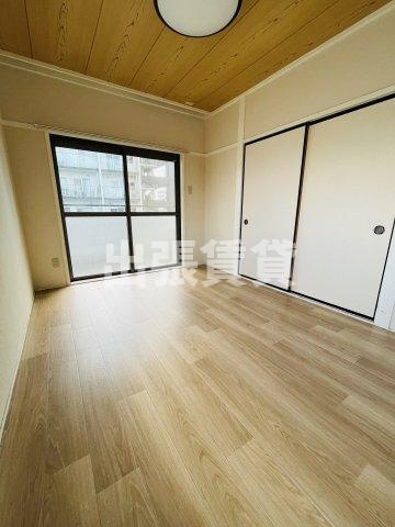 仲介手数料0円！第三和光ビルの居間・リビング