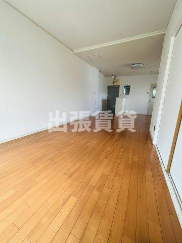 仲介手数料0円！第三和光ビルの居間・リビング