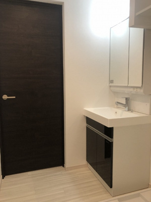 【洗面所】 | REGALEST鳥飼 | 別号室の写真になります。現況優先。