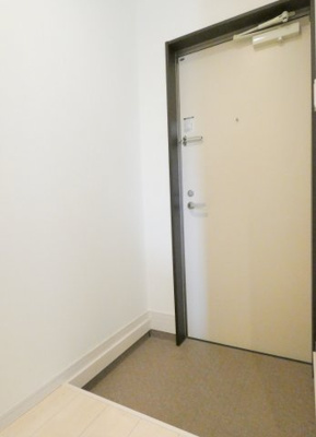 【玄関】 | REGALEST鳥飼 | 同シリーズ別物件の写真です、現状優先