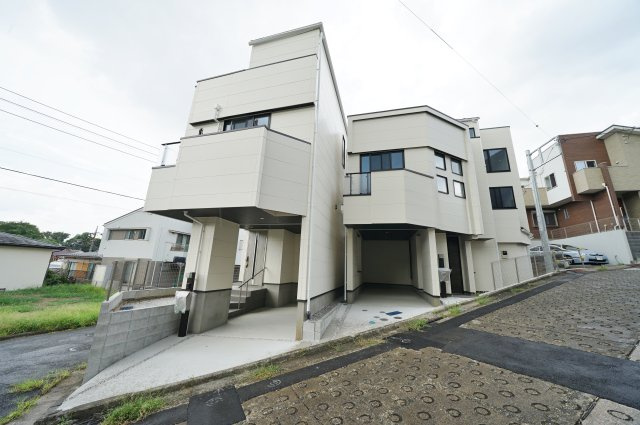 【横浜市旭区市沢町337-41全２棟新築戸建てＢ号棟】★仲介手数料無料★（市沢小学校・西谷中学校）の外観