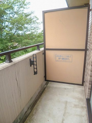 【バルコニー】 | サンライズコスモスⅢ | 同設備の別室写真を使用しております。