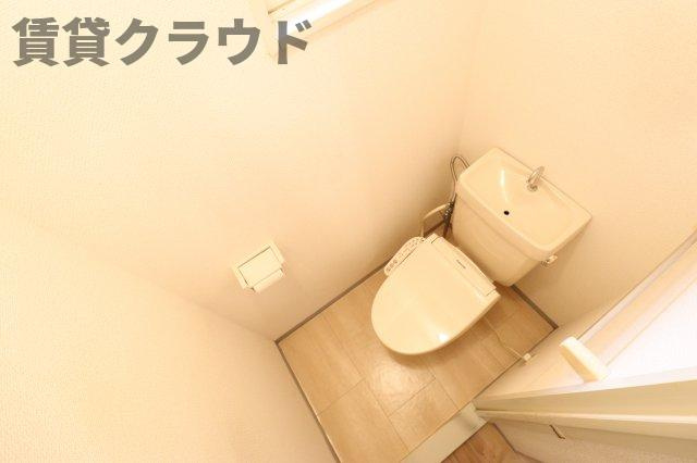 メゾンブランシュ弐番館のトイレ|落ち着いたトイレです