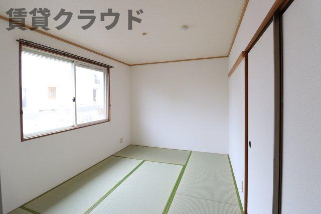 メゾンブランシュ弐番館の和室|柔らかい畳が心地よい和室