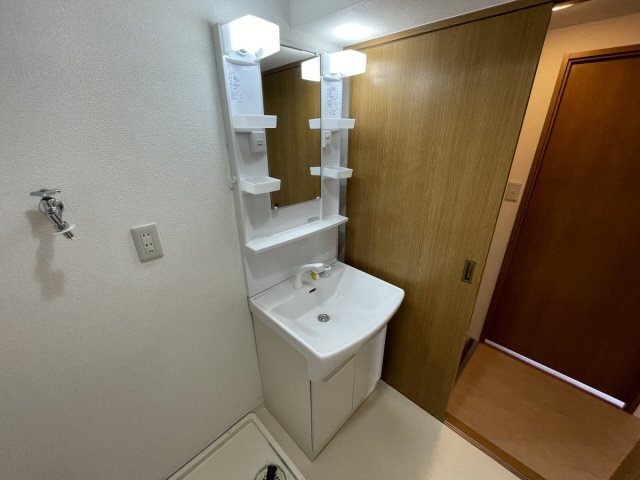 フレグランス芦屋の洗面所