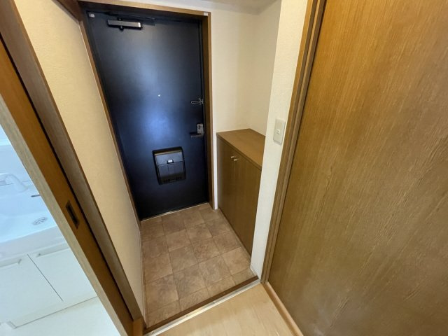 フレグランス芦屋の玄関