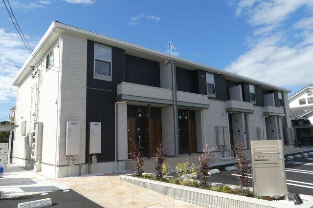 総社市中央３丁目のアパートの外観