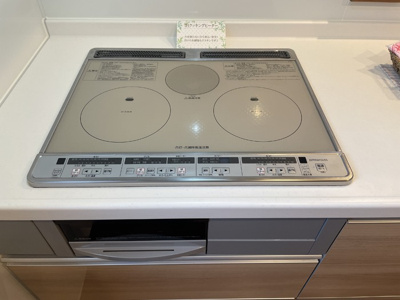 【キッチン】 | ラ・メゾン・ド・ハセナカ