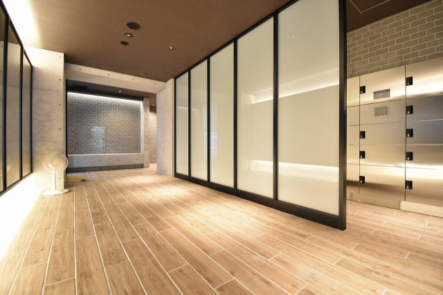 スワンズシティ谷町ブリエのロビー