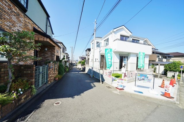 【横浜市旭区上白根１丁目28-3新築戸建て】★仲介手数料無料★（白根小学校・今宿中学校）の前面道路含む現地写真