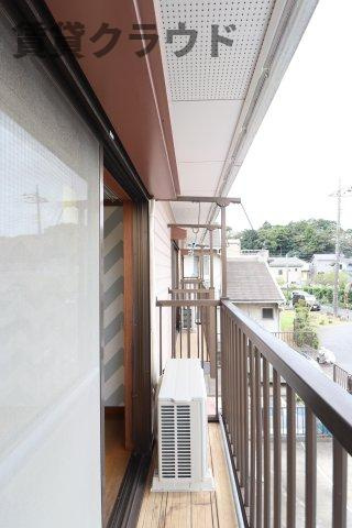 フラワーコーポのバルコニー|洗濯物もよく乾きそうな、陽当たり良好なバルコニーです！