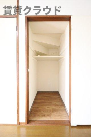 フラワーコーポの収納