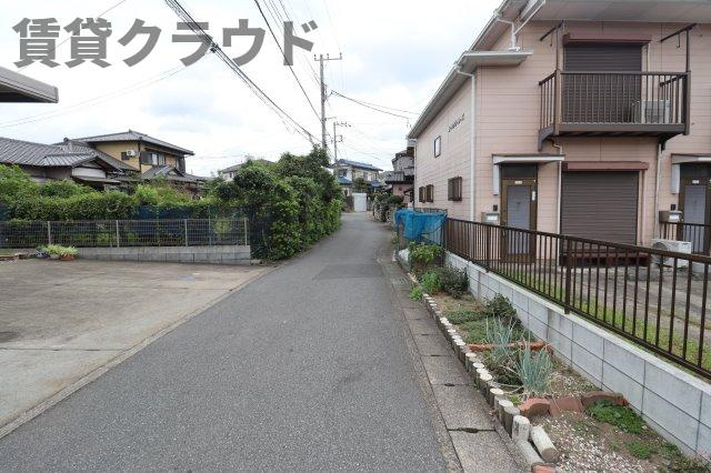 フラワーコーポの周辺