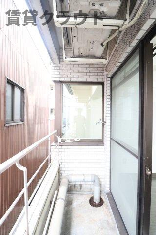 エヴァーグリーン本千葉のバルコニー|外からの目が気にならないバルコニーで洗濯物が干せます