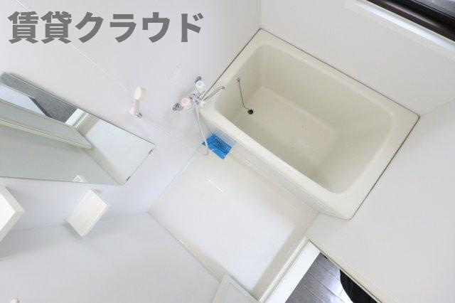 エヴァーグリーン本千葉の浴室|コンパクトで使いやすいお風呂です