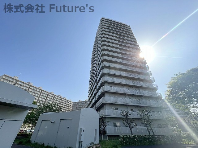 パークフィールドみさとテラ・ウエスト　4街区2号館の外観|21階建13階部分で眺望良好！