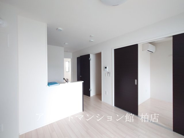 カルマティー~CalmaTi~の居間・リビング
