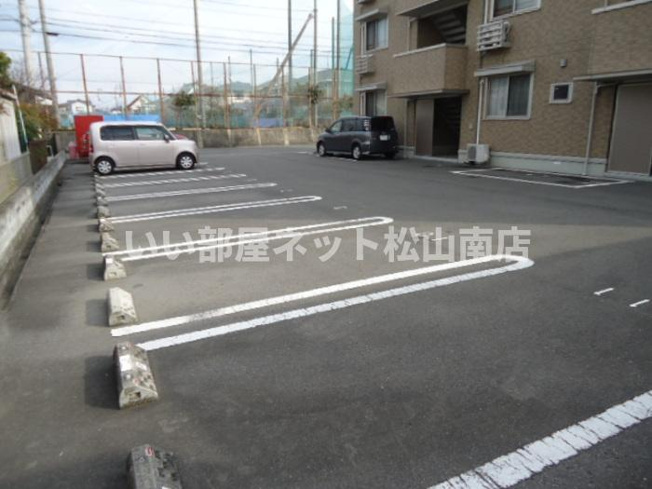 【駐車場】 | カーサ・フェリーチェ