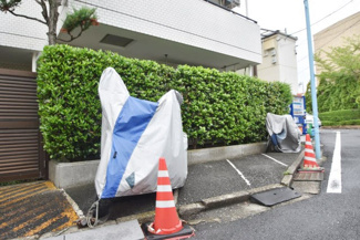 【駐車場】 | バイク置き場。空きの有無や駐車料金、サイズおよび排気量規定などについては、改めてお問い合わせください。
