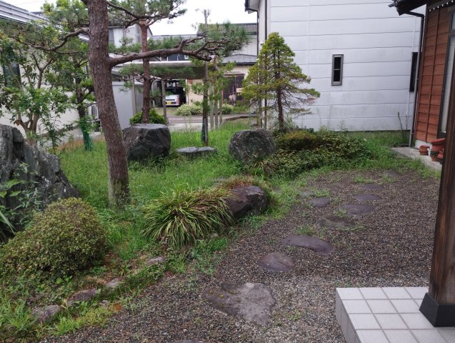 見附市本所1丁目中古戸建の庭|たまにはお庭で休日を過ごしてみるのもよいかもしれません