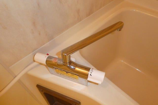 プレジール佐藤Cの浴室|サーモスタッド付き水栓