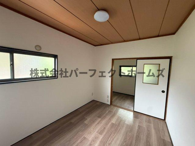 豊里町テラスハウスの洋室|洋室です