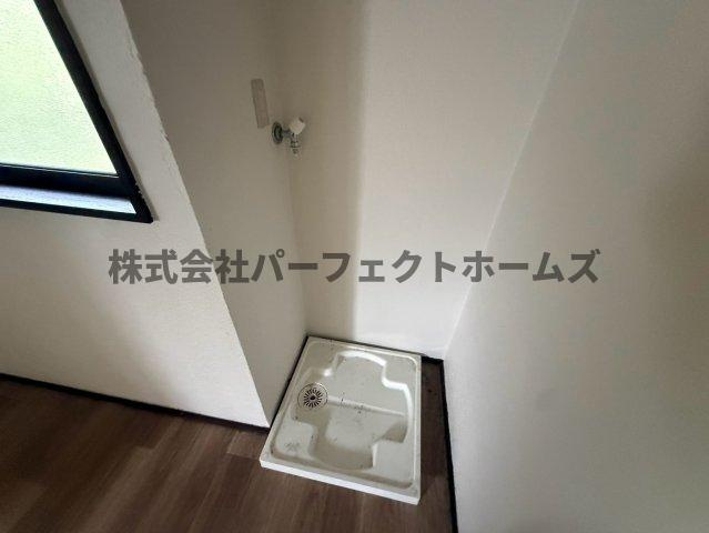 豊里町テラスハウスの設備|室内洗濯パンです