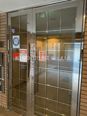 88堂島ウイングのエントランス|清潔なエントランスです