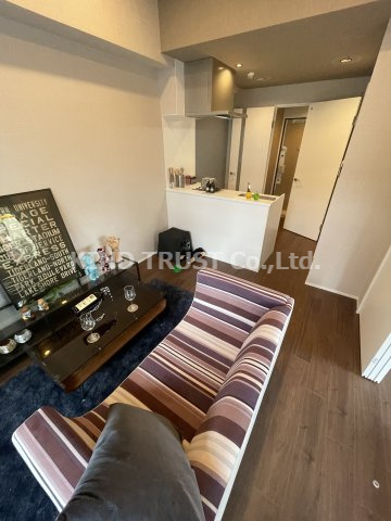 ブエナビスタ梅田イーストの居間・リビング|居間です