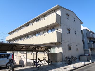 西武新宿・池袋線『所沢駅』徒歩7分。南向きで日当り良好です。