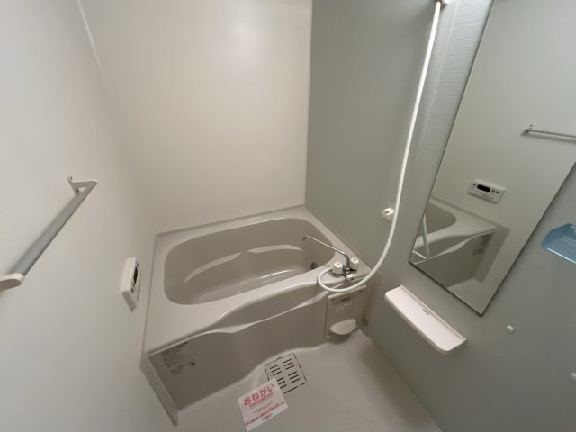 ラフレシールあぼしＢの浴室
