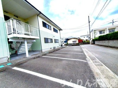 【駐車場】 | メゾン新浜 | 駐車場完備です