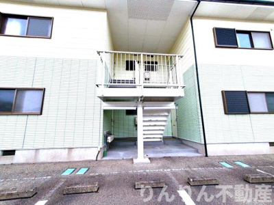 【エントランス】 | メゾン新浜 | エントランスです