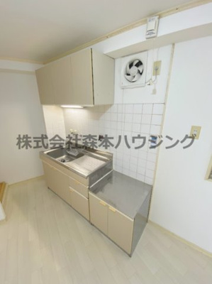【キッチン】 | 　田井町マンション | キッチンでお料理をお楽しみください