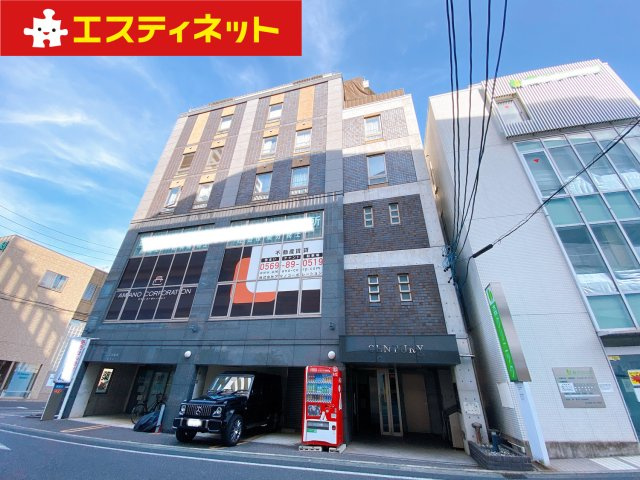 センチュリービルの外観