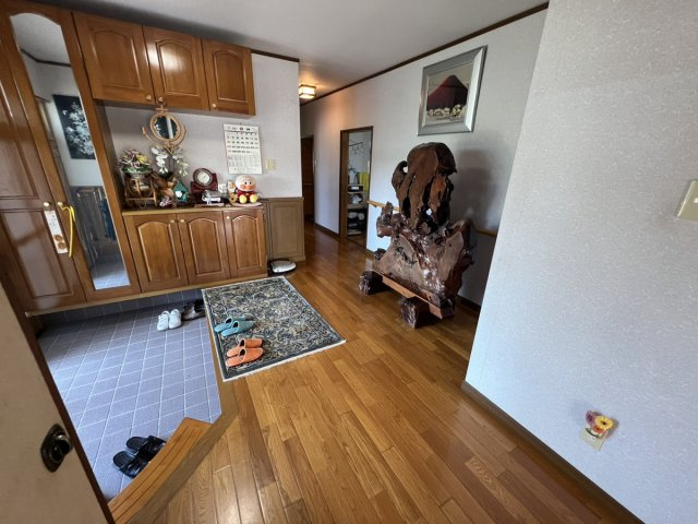 郡築一番町戸建の玄関