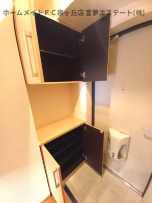 【玄関】 | アムール・Ｍ | ※イメージ　同物件別号室の写真