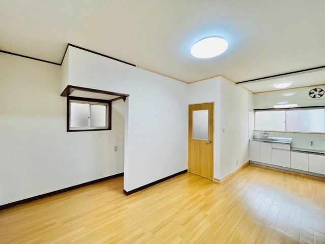 【居間・リビング】 | 前橋市龍蔵寺町　中古住宅