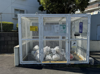 【その他共用部分】 | 敷地内ゴミ置き場です。